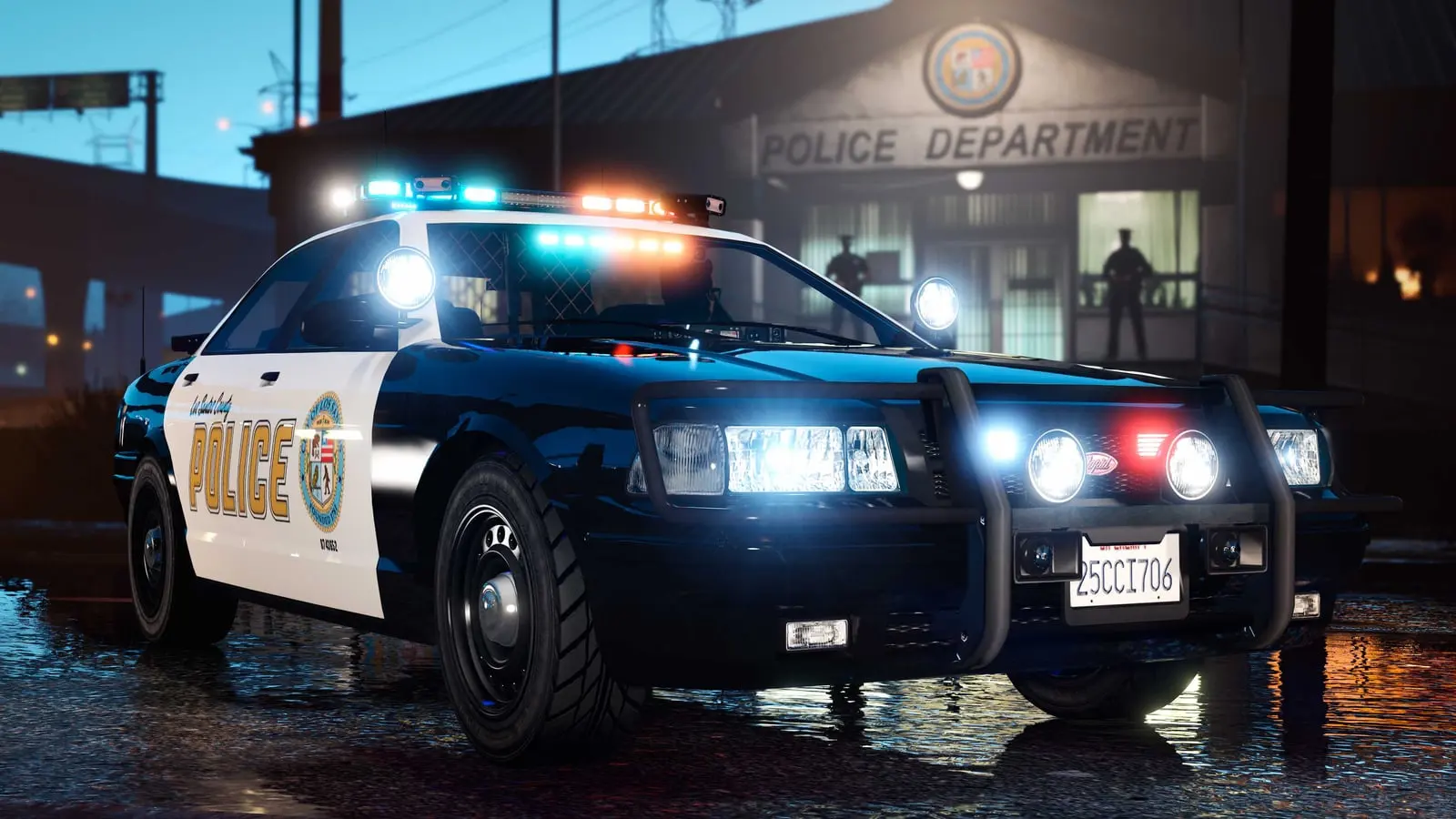 Vapid Stanier LE Cruiser de la policía con las luces encendidas frente a la comisaría de noche.